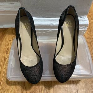 Joan & David Gold 4 in heels